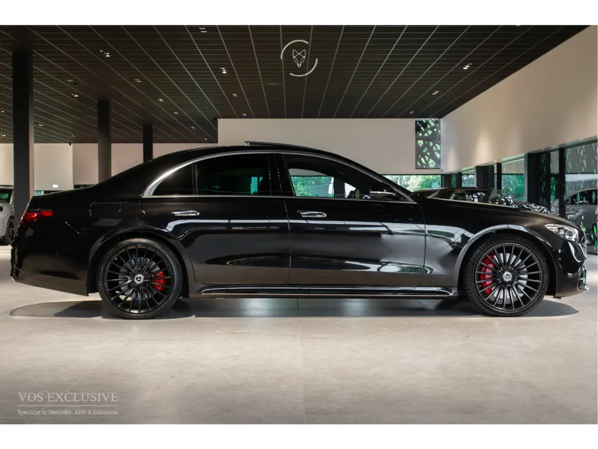 580 4-M AMG NIEUWPRIJS €269.005 E-Active Body Control|Burmester 4D|Exclusiefpakket|Carbon|4*Stoelkoeling|Pano|21"|HUD|Achterasbesturing