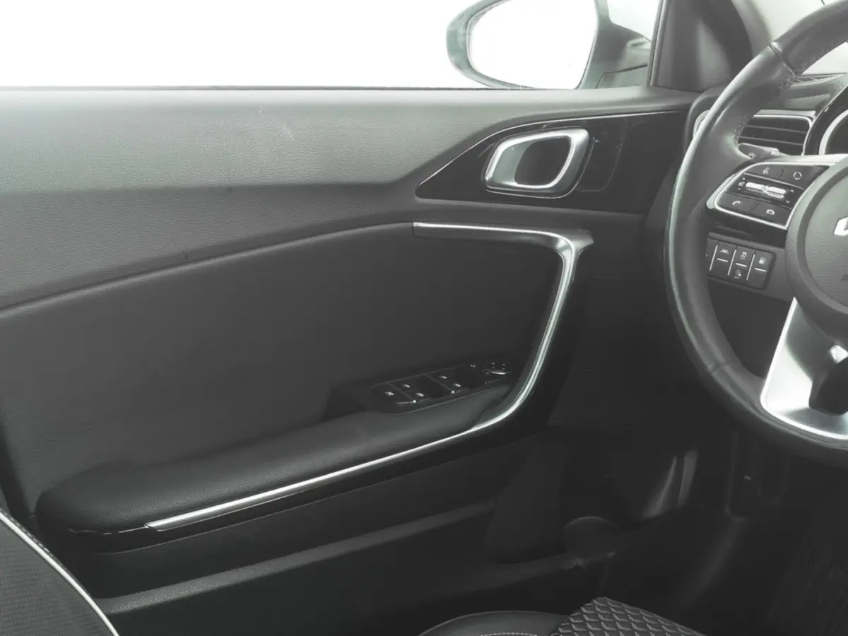 1.6 GDi PHEV DynamicLine | CARPLAY | Full LED | Stoelverwarming !