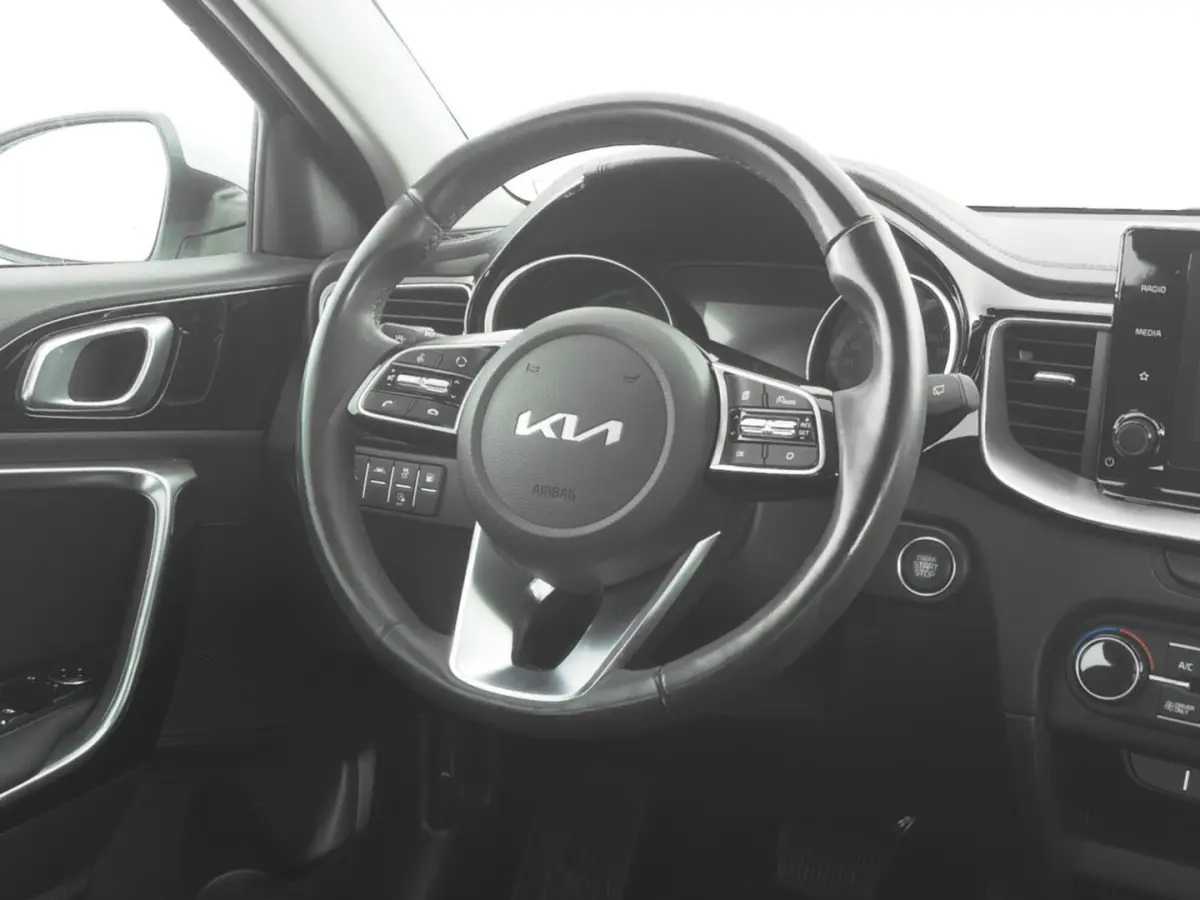 1.6 GDi PHEV DynamicLine | CARPLAY | Full LED | Stoelverwarming !