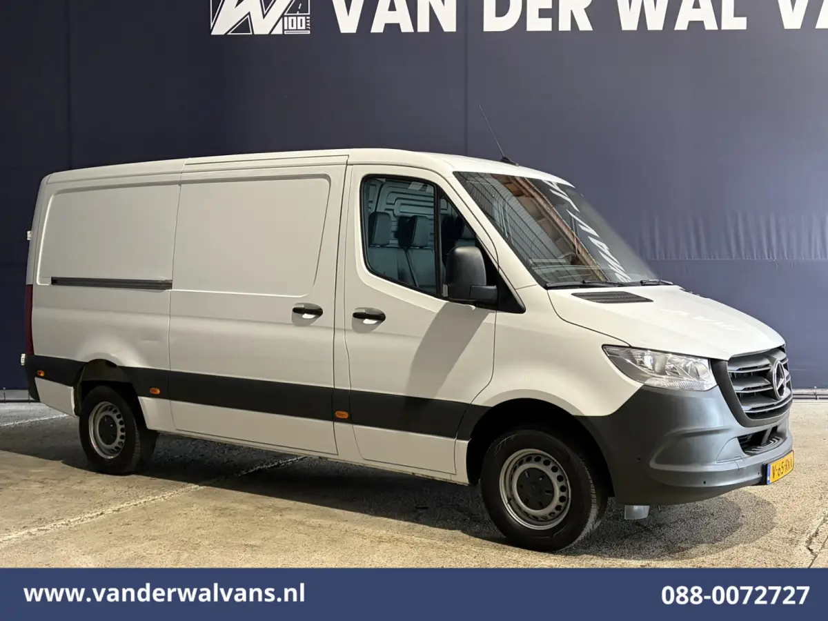 317 CDI 170pk L2H1 Euro6 Airco | Camera | Navigatie | 2800kg Trekhaak | Apple Carplay Android Auto, Stoelverwarming, 270 Graden Achterdeuren, Parkeersensoren, Bijrijdersbank