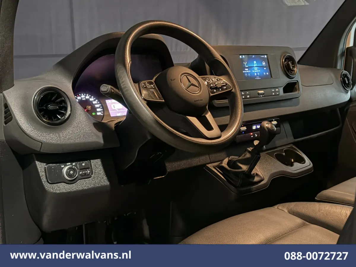 317 CDI 170pk L2H1 Euro6 Airco | Camera | Navigatie | 2800kg Trekhaak | Apple Carplay Android Auto, Stoelverwarming, 270 Graden Achterdeuren, Parkeersensoren, Bijrijdersbank