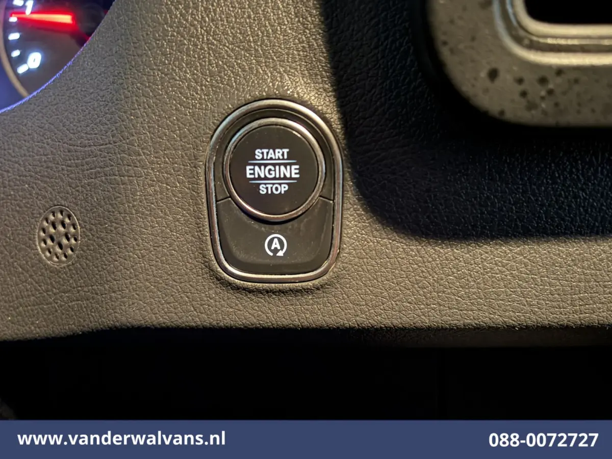 317 CDI 170pk L2H1 Euro6 Airco | Camera | Navigatie | 2800kg Trekhaak | Apple Carplay Android Auto, Stoelverwarming, 270 Graden Achterdeuren, Parkeersensoren, Bijrijdersbank