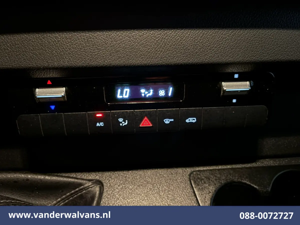 317 CDI 170pk L2H1 Euro6 Airco | Camera | Navigatie | 2800kg Trekhaak | Apple Carplay Android Auto, Stoelverwarming, 270 Graden Achterdeuren, Parkeersensoren, Bijrijdersbank