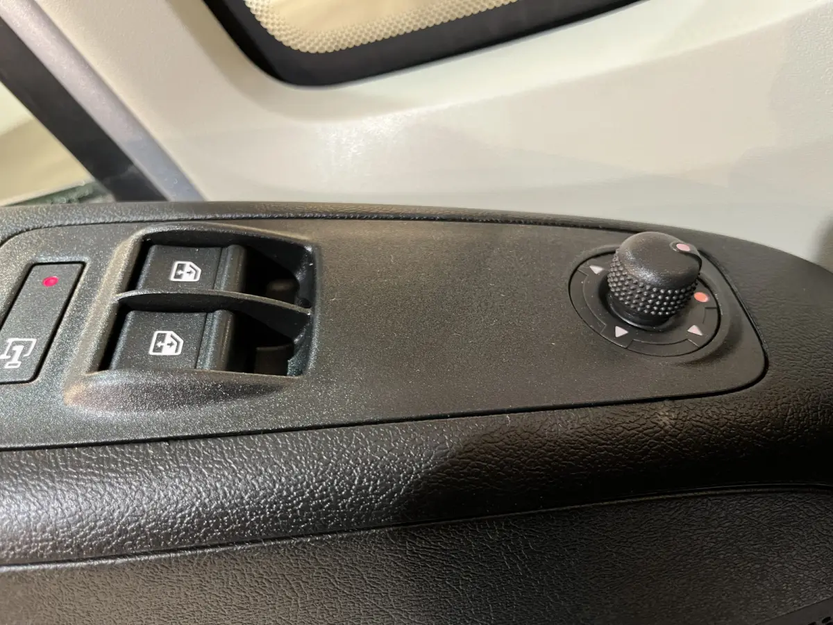 2.3 MultiJet 120 PK L2H2 / Euro 6 / Airco / Cruise Control / Trekhaak / Navigatie / 3-Zits /