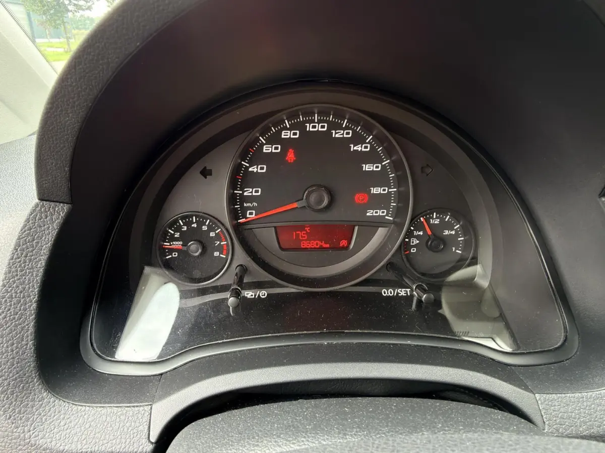 1.0 Style Intense *Airco*Cruise|5drs|PDC|NL Auto