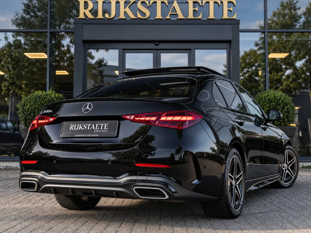 C300e AMG|PANO|BURMESTER|MASSAGE|360°|18''