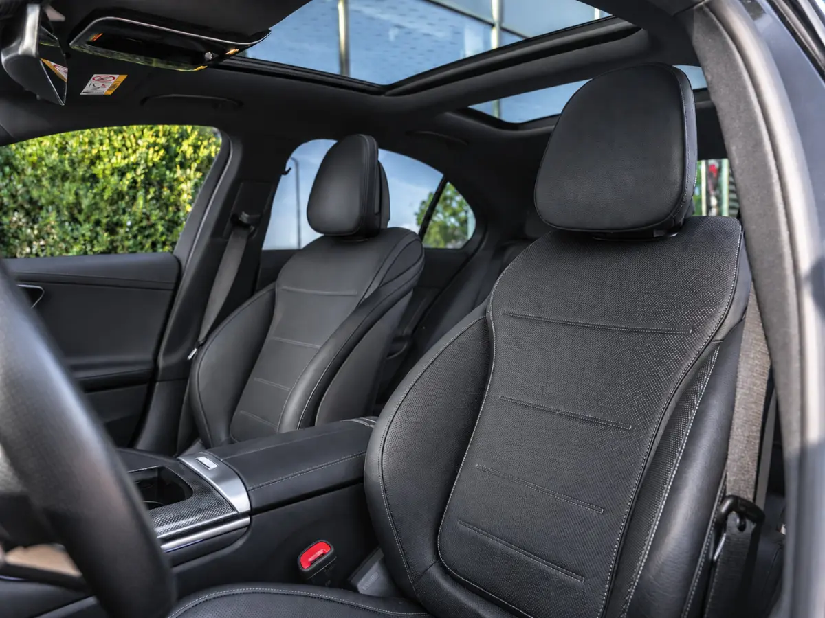 C300e AMG|PANO|BURMESTER|MASSAGE|360°|18''