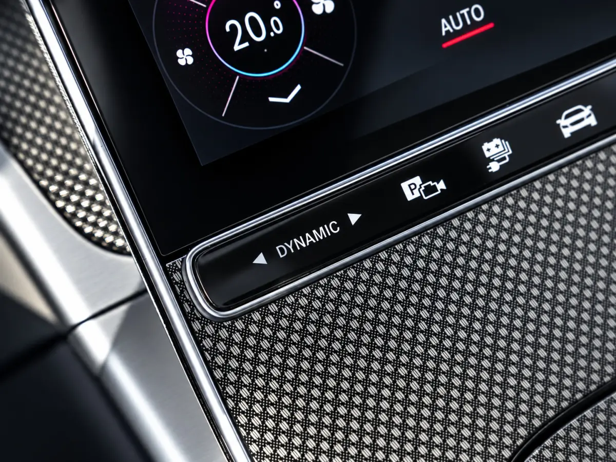 C300e AMG|PANO|BURMESTER|MASSAGE|360°|18''