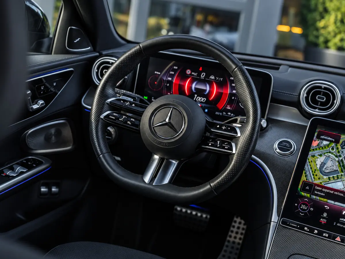 C300e AMG|PANO|BURMESTER|MASSAGE|360°|18''