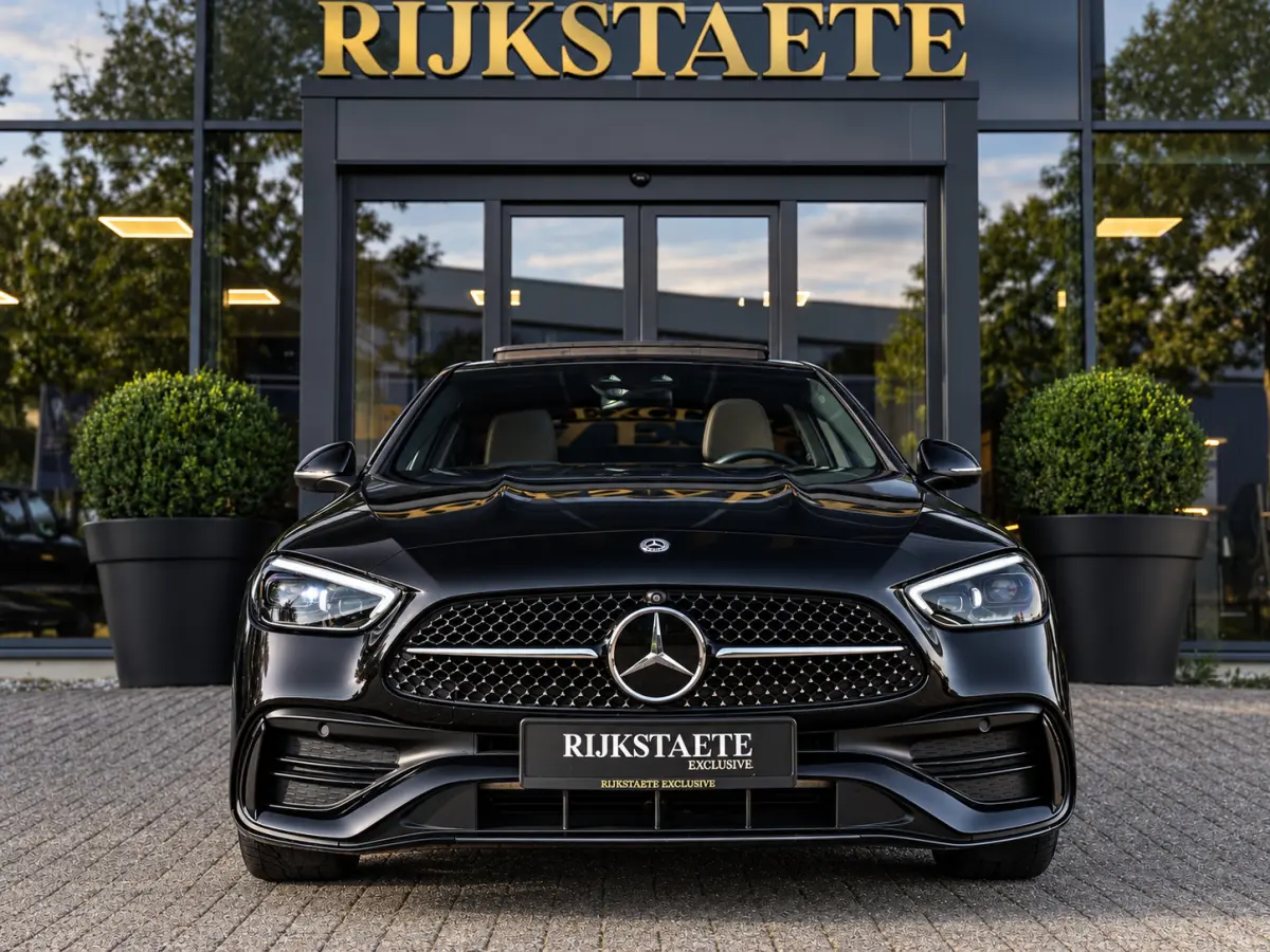 C300e AMG|PANO|BURMESTER|MASSAGE|360°|18''