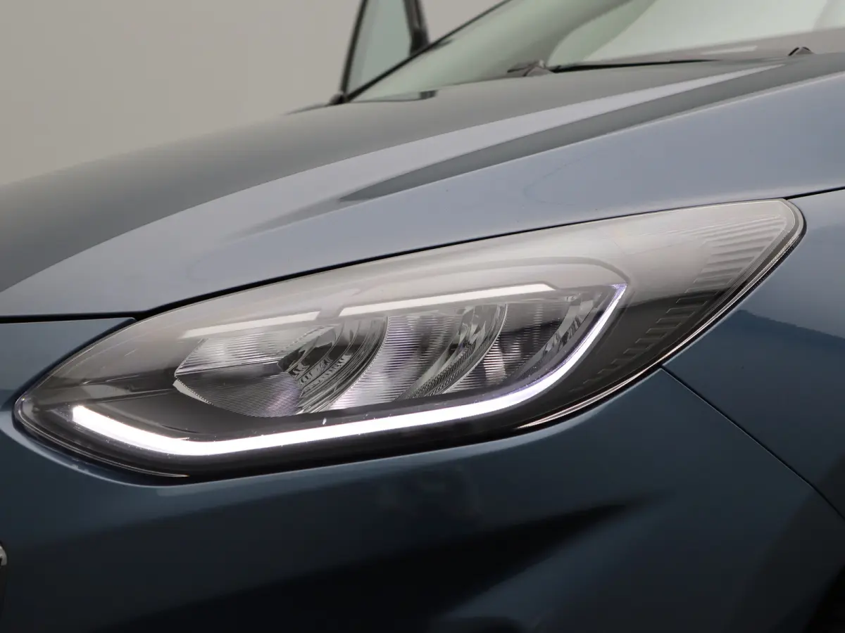 1.0 EcoBoost Hybrid Titanium | Airco (automatisch) | Boordcomputer | Cruise control