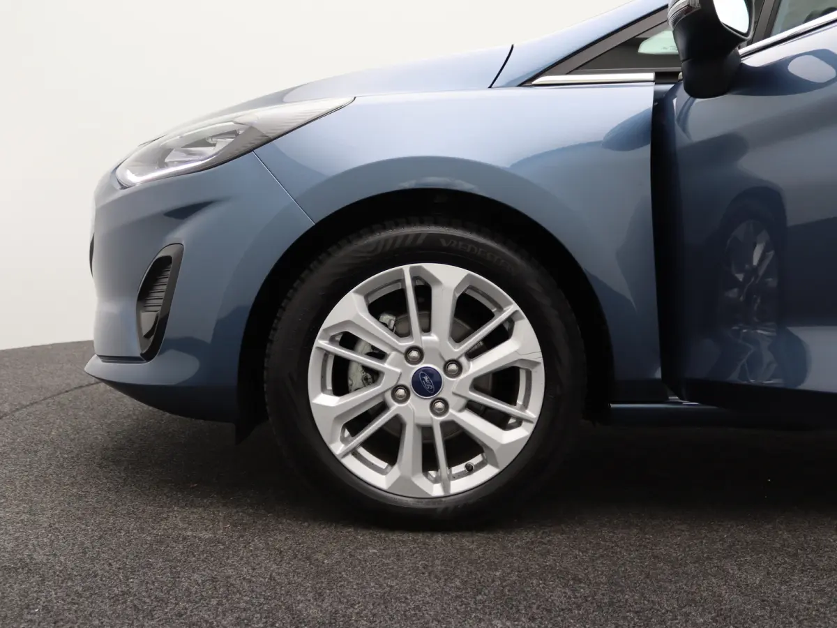 1.0 EcoBoost Hybrid Titanium | Airco (automatisch) | Boordcomputer | Cruise control