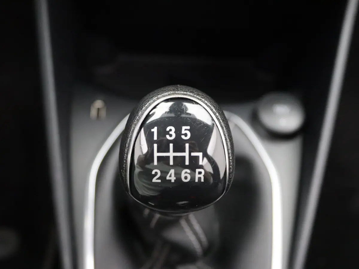 1.0 EcoBoost Hybrid Titanium | Airco (automatisch) | Boordcomputer | Cruise control