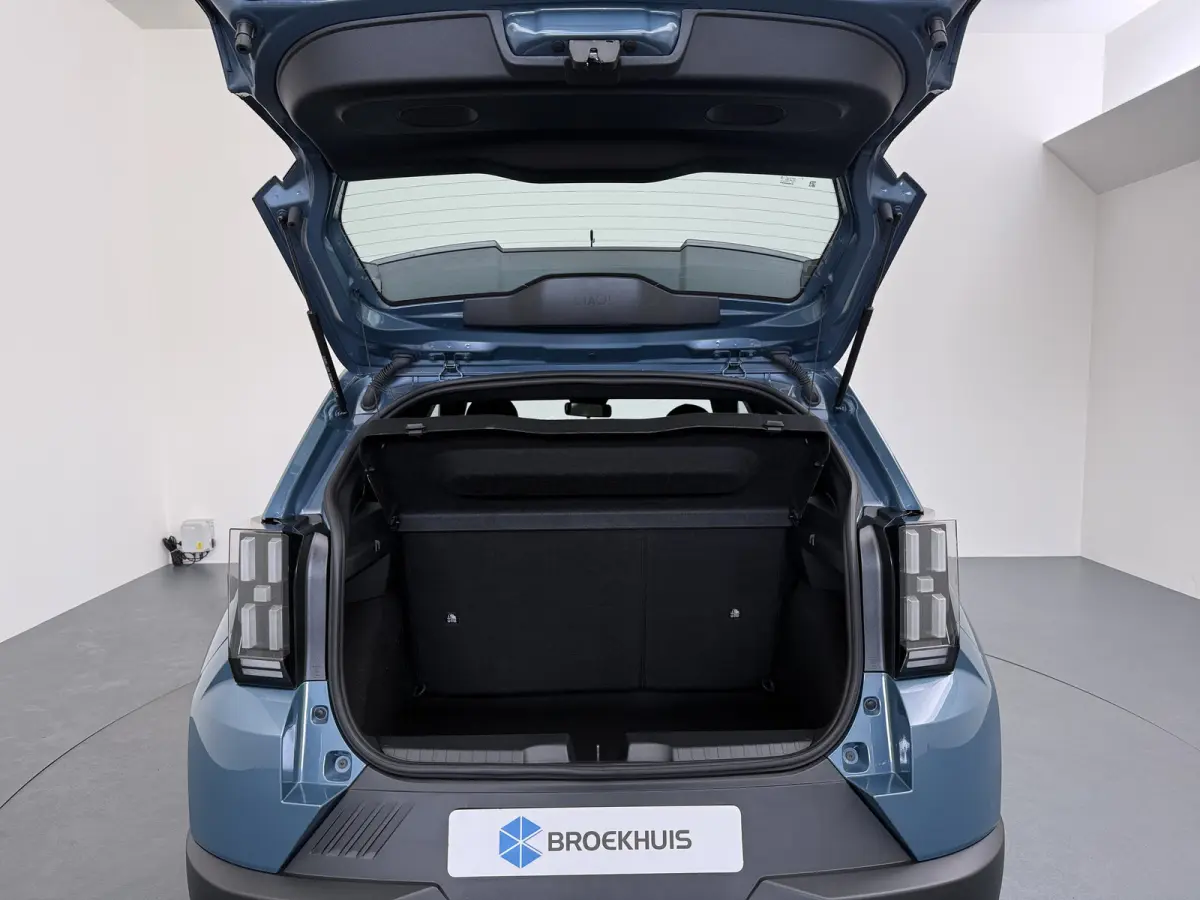 Icon | 10,25" touchscreen radio met Bluetooth, DAB & USB | Airconditioning handmatig | Cruise Control incl. speed limiter