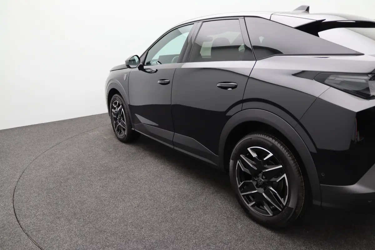 € 4000,- Voorraad Voordeel | 1.2 Hybrid 145 GT | Achteruitrijcamera | Elektrisch glazen panorama-dak | Elektrisch verstelb. bestuurdersstoel met geheugen