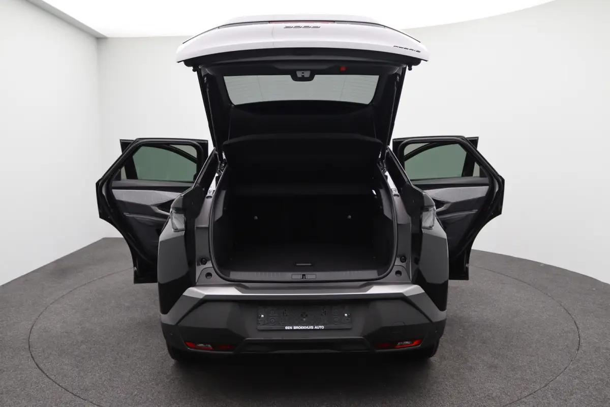 € 4000,- Voorraad Voordeel | 1.2 Hybrid 145 GT | Achteruitrijcamera | Elektrisch glazen panorama-dak | Elektrisch verstelb. bestuurdersstoel met geheugen