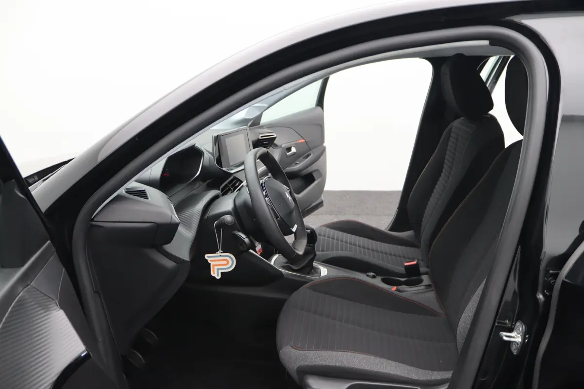 1.2 PureTech Active Pack | Achterbank in delen neerklapbaar | Airco | Alarm klasse 1(startblokkering)