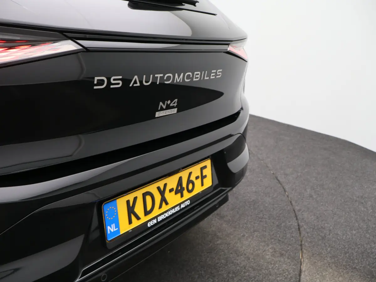E-Tense Pallas Comfort Tech Pack 58.3 kWh 99% SOH | 8 Jaar Garantie | Carplay | Elektrisch Verstelbare Bestuurderstoel | 19" Lichtmetalen Velgen | 360* Graden Camera | Parkeersensoren Voor e