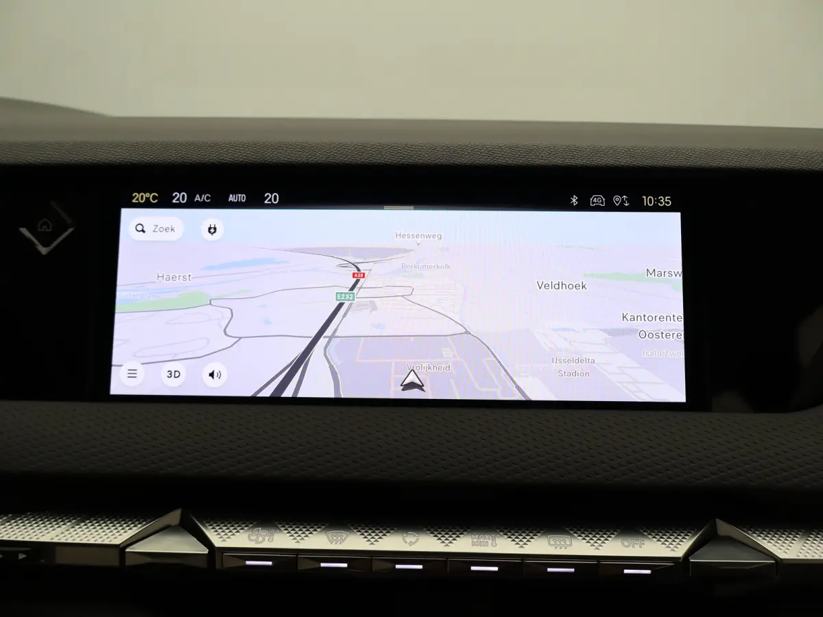 E-Tense Pallas Comfort Tech Pack 58.3 kWh 99% SOH | 8 Jaar Garantie | Carplay | Elektrisch Verstelbare Bestuurderstoel | 19" Lichtmetalen Velgen | 360* Graden Camera | Parkeersensoren Voor e