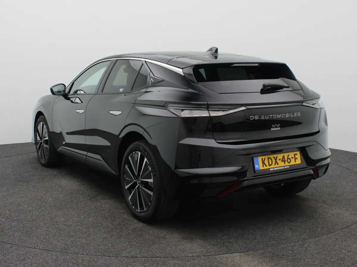 E-Tense Pallas Comfort Tech Pack 58.3 kWh 99% SOH | 8 Jaar Garantie | Carplay | Elektrisch Verstelbare Bestuurderstoel | 19" Lichtmetalen Velgen | 360* Graden Camera | Parkeersensoren Voor e