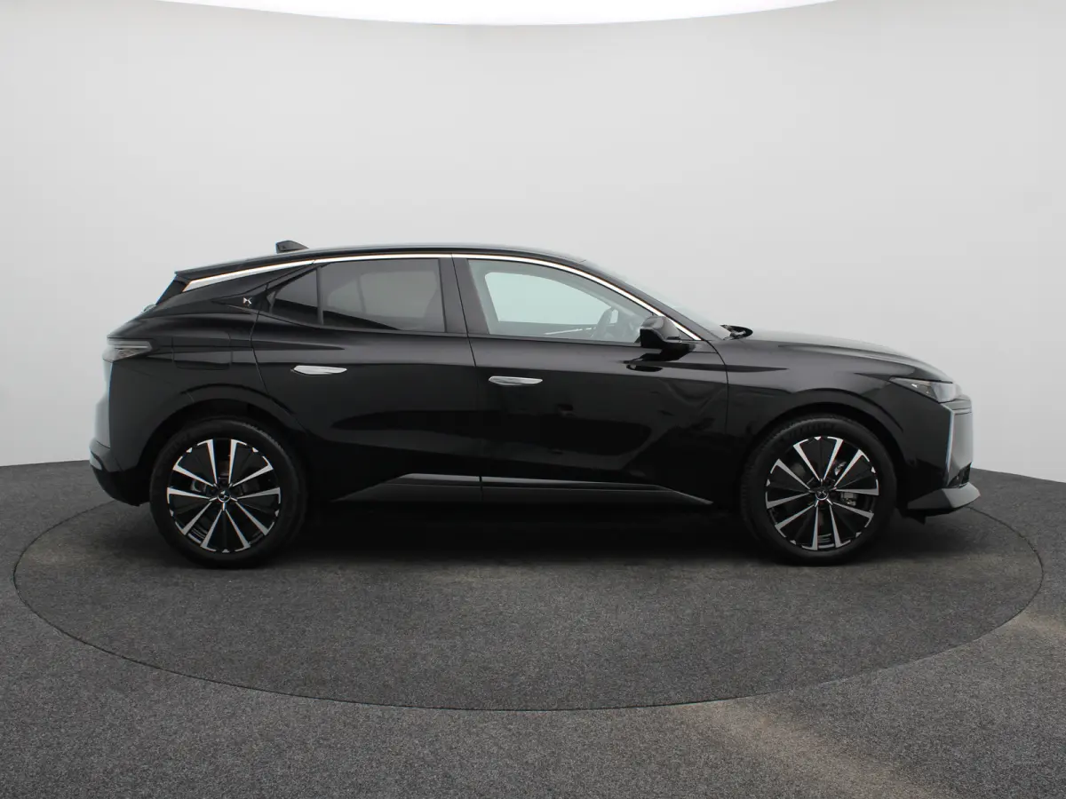 E-Tense Pallas Comfort Tech Pack 58.3 kWh 99% SOH | 8 Jaar Garantie | Carplay | Elektrisch Verstelbare Bestuurderstoel | 19" Lichtmetalen Velgen | 360* Graden Camera | Parkeersensoren Voor e