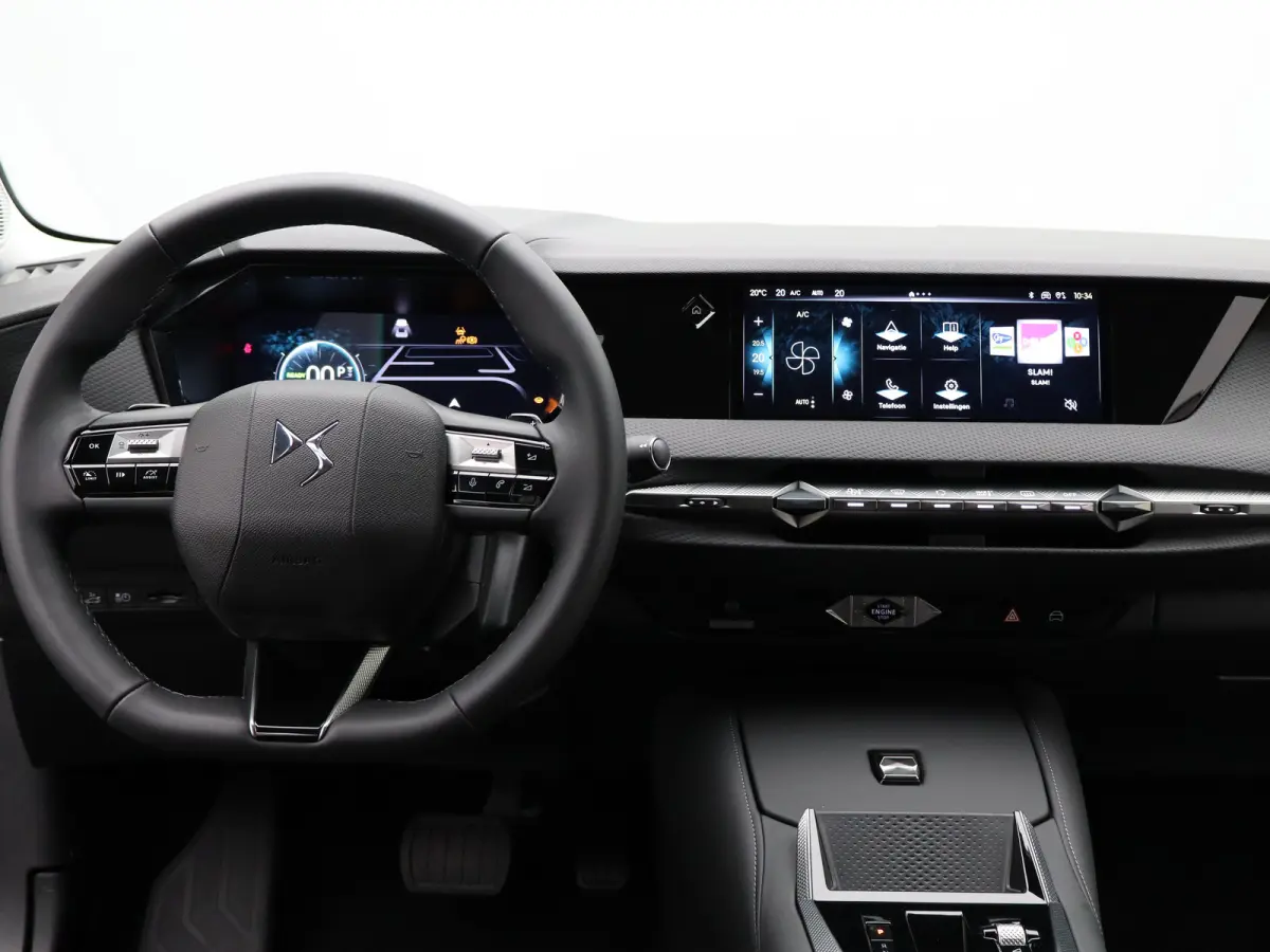 E-Tense Pallas Comfort Tech Pack 58.3 kWh 99% SOH | 8 Jaar Garantie | Carplay | Elektrisch Verstelbare Bestuurderstoel | 19" Lichtmetalen Velgen | 360* Graden Camera | Parkeersensoren Voor e