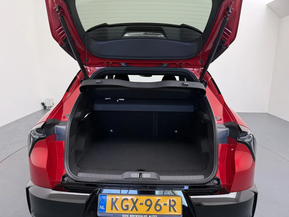 Ibrida Ti | 10,25" digitaal instrumentarium | 18" lichtmetalen velgen - Fori | Automatisch grootlichtsysteem