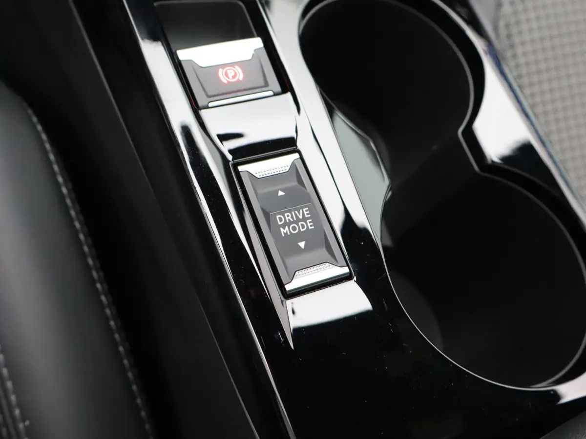EV GT 350 50 kWh | 89% SOH | Panormadak | Camera | Parkeersensoren | Keyless | Dodehoekbewaking | Cruise Control | Naviagatie | Apple Carplay/Android Auto