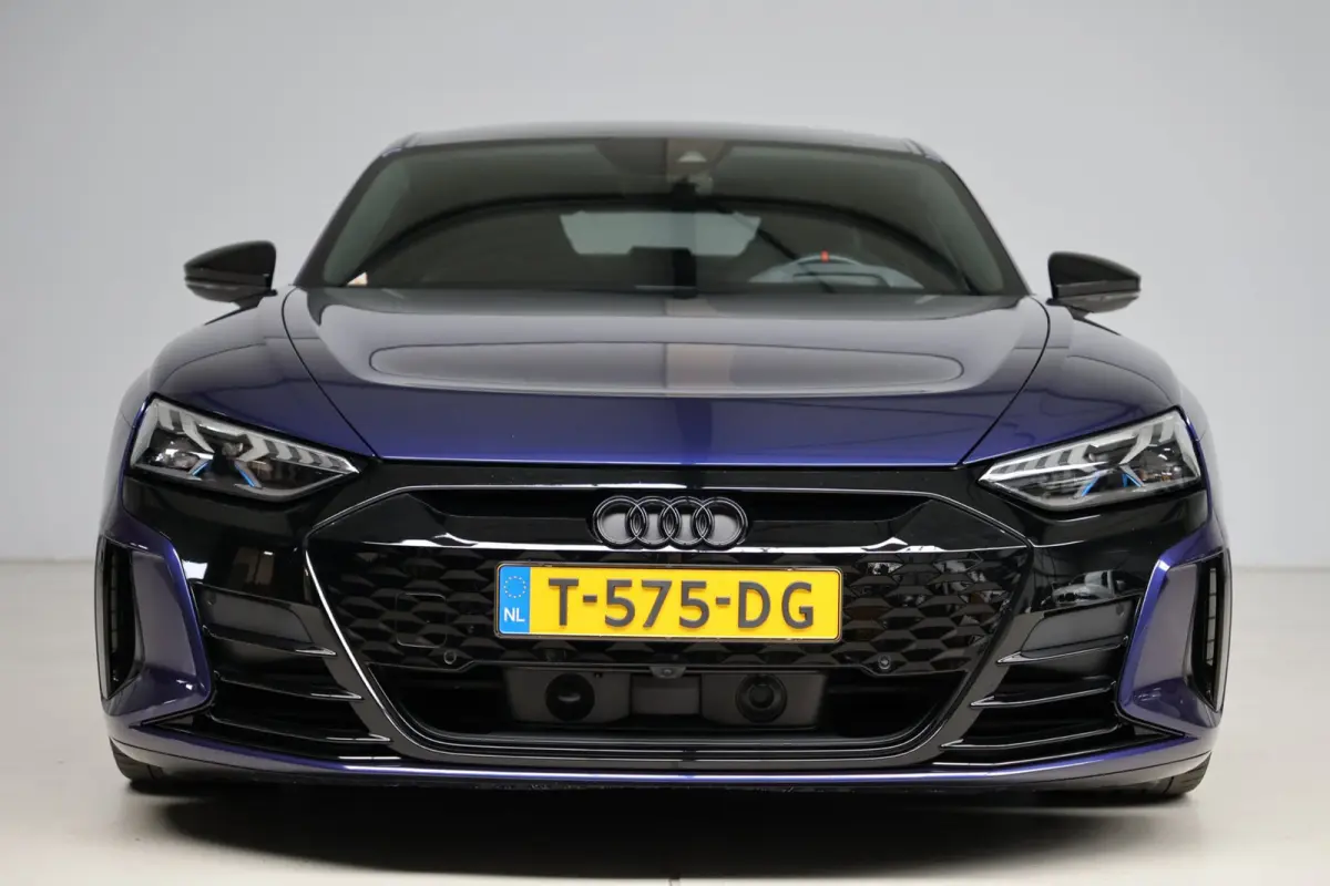 RS 93 kWh | head-up | massage stoel(en) | B&O | laser led | 4-wielsturing | luchtvering | 22 inch vossen | BTW
