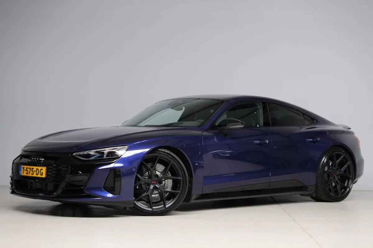RS 93 kWh | head-up | massage stoel(en) | B&O | laser led | 4-wielsturing | luchtvering | 22 inch vossen | BTW