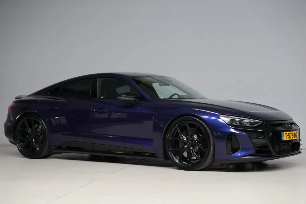 RS 93 kWh | head-up | massage stoel(en) | B&O | laser led | 4-wielsturing | luchtvering | 22 inch vossen | BTW