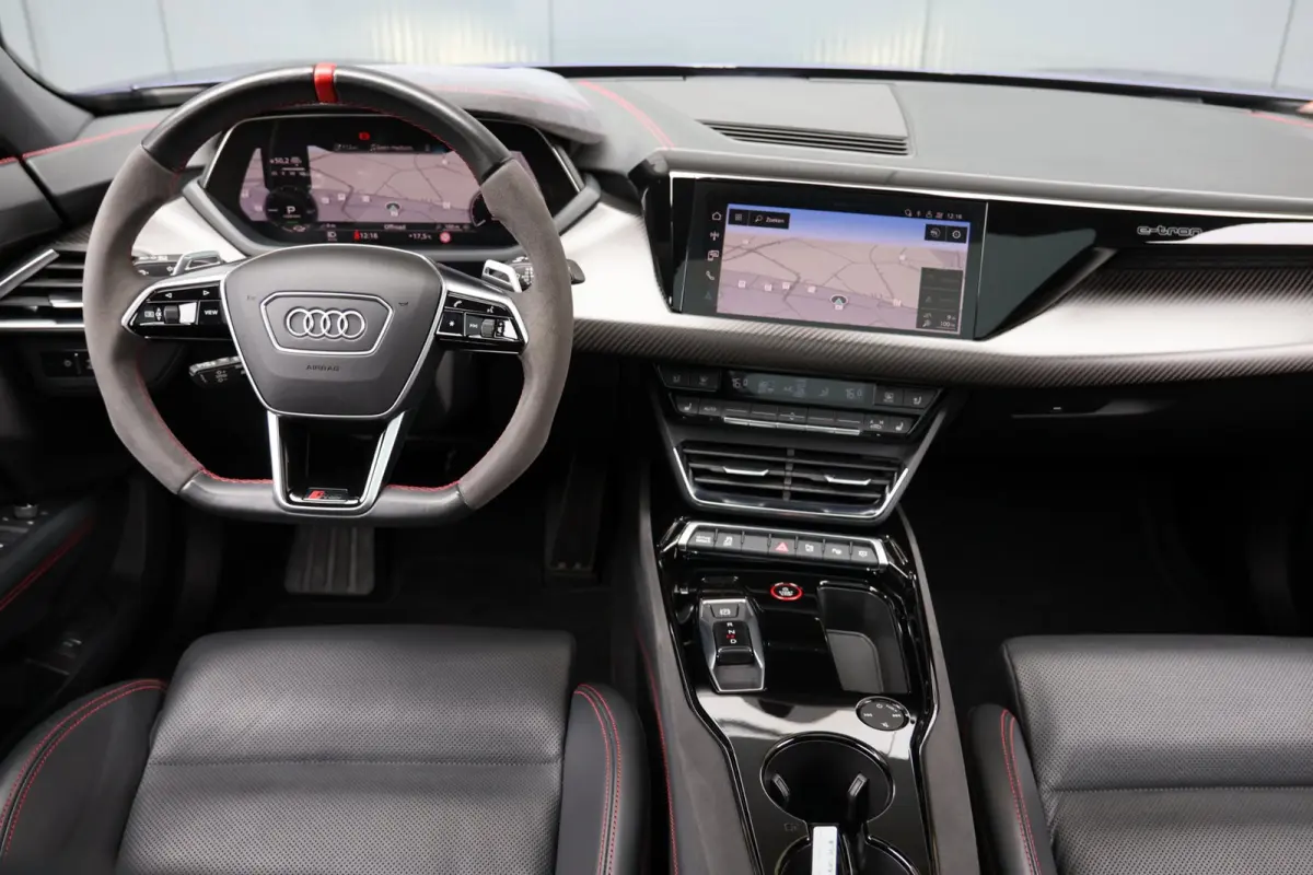 RS 93 kWh | head-up | massage stoel(en) | B&O | laser led | 4-wielsturing | luchtvering | 22 inch vossen | BTW