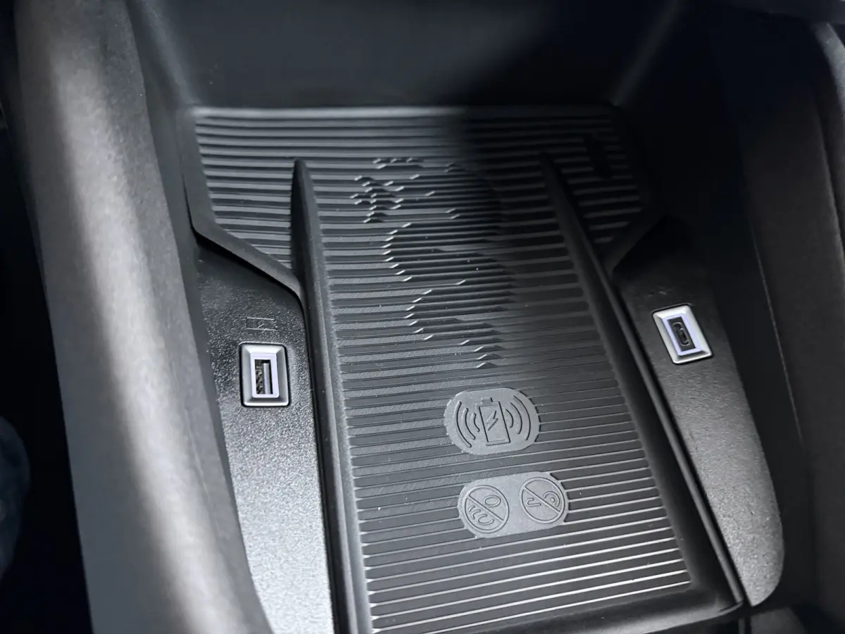 Ibrida Ti | 10,1" infotainment systeem | 10,25" digitaal instrumentarium | 18" lichtmetalen velgen - Fori