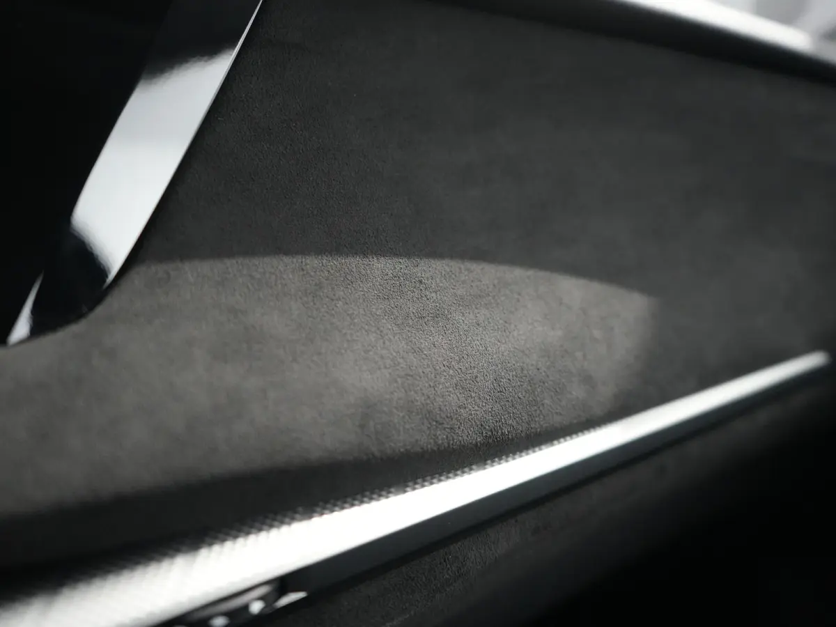 1.2 Hybrid 136 Edition France | 19" Lichtmetalen velgen LIMA | Adaptive Cruise Control met Stop&Go functie | Cruise control adaptief met Stop&Go en stuurhulp