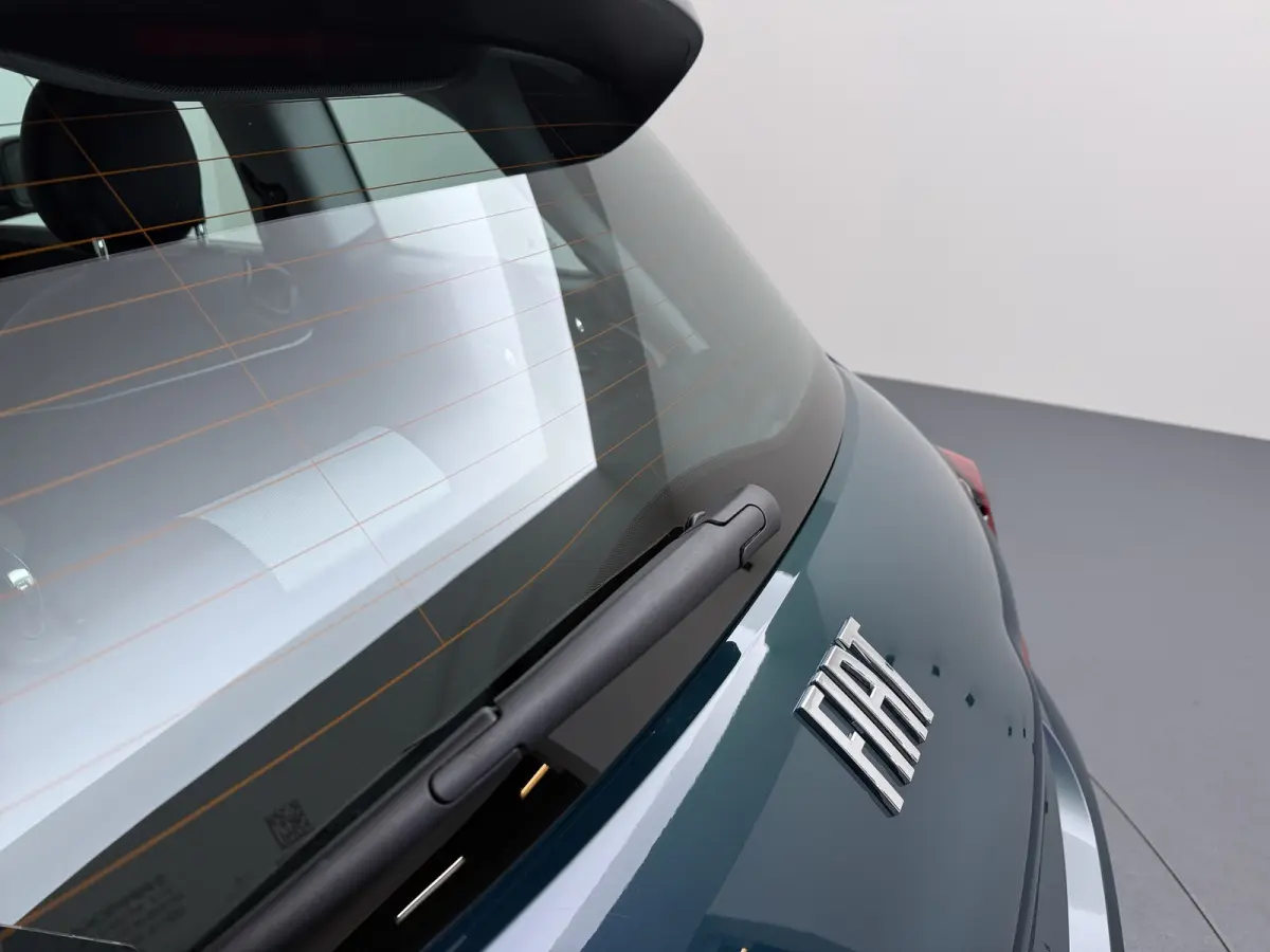 Torino, (2026) | 10,25" touchscreen radio met Bluetooth, DAB & USB | Apple Carplay® / Android Auto™ voorbereiding | Automatische airconditioning
