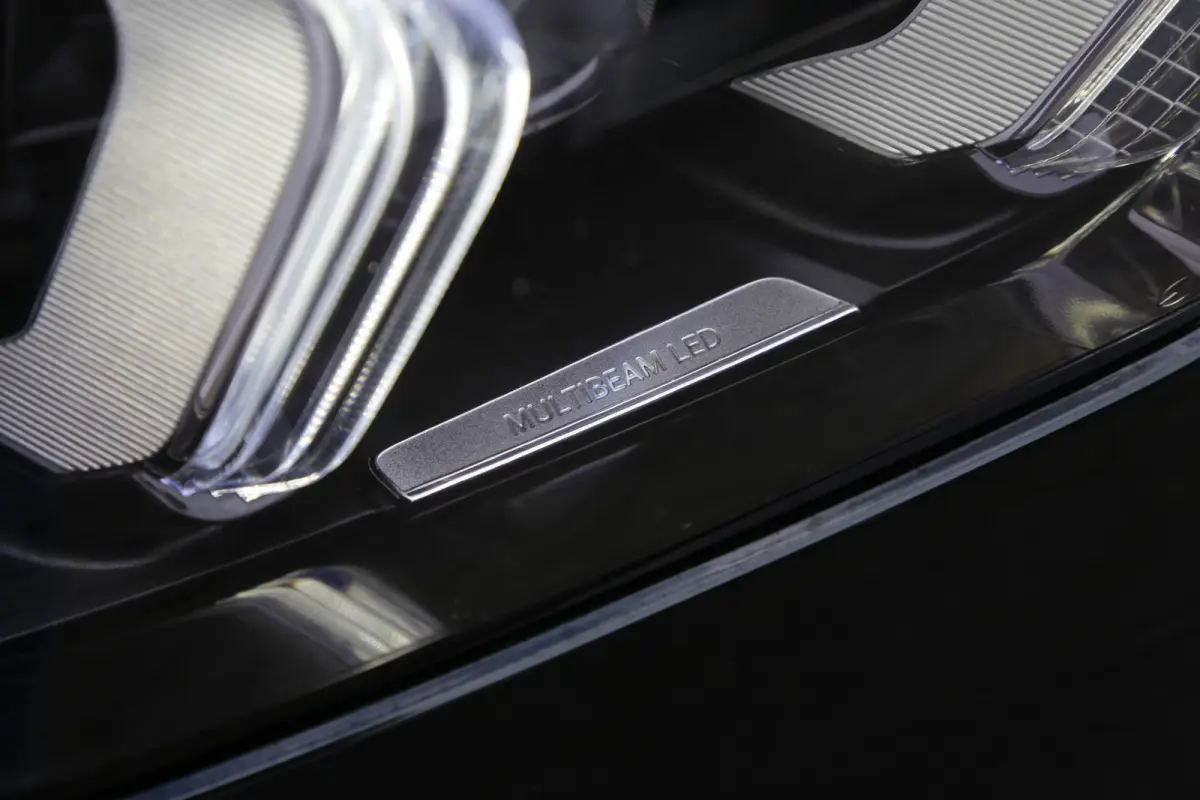 350 e PHEV Plug in 4MATIC Premium Plus*Perfect MB Onderh.*BTW*1ste Eig*Luchtvering/Softclose/Dubbel glas/Burmester/Elek. Trekhaak/Pano/ACC met stuurhulp/360/Stoelverw.V+A/Stuurverw./Stoelkoe