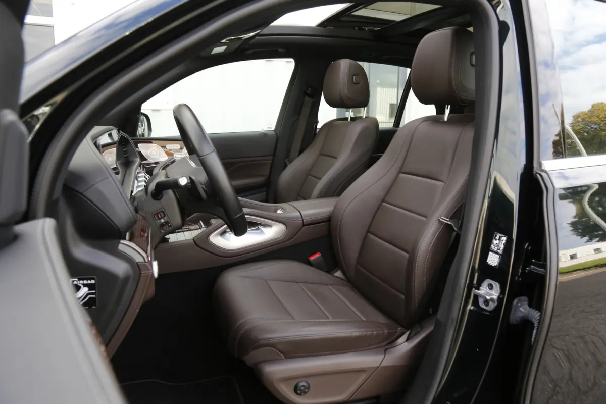 350 e PHEV Plug in 4MATIC Premium Plus*Perfect MB Onderh.*BTW*1ste Eig*Luchtvering/Softclose/Dubbel glas/Burmester/Elek. Trekhaak/Pano/ACC met stuurhulp/360/Stoelverw.V+A/Stuurverw./Stoelkoe