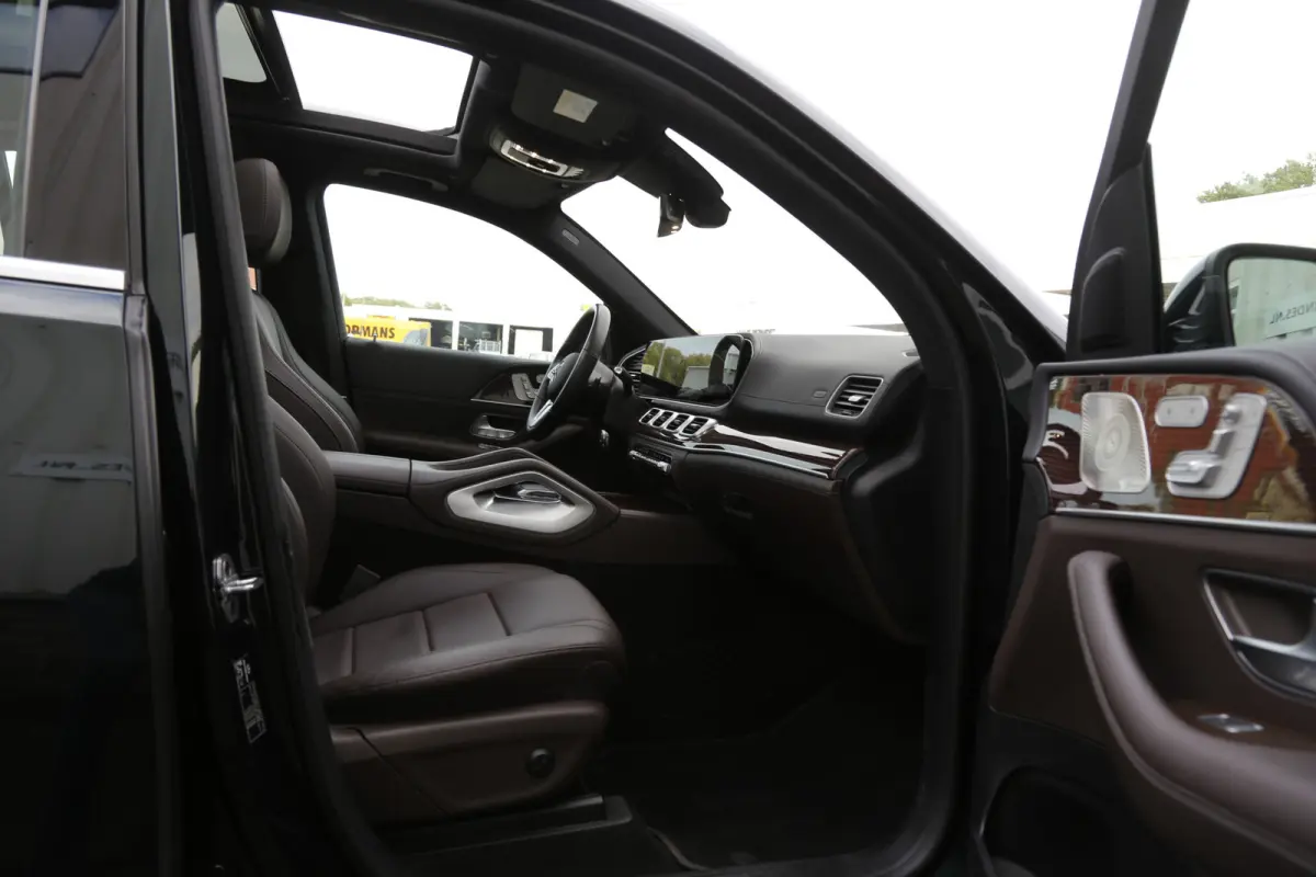 350 e PHEV Plug in 4MATIC Premium Plus*Perfect MB Onderh.*BTW*1ste Eig*Luchtvering/Softclose/Dubbel glas/Burmester/Elek. Trekhaak/Pano/ACC met stuurhulp/360/Stoelverw.V+A/Stuurverw./Stoelkoe