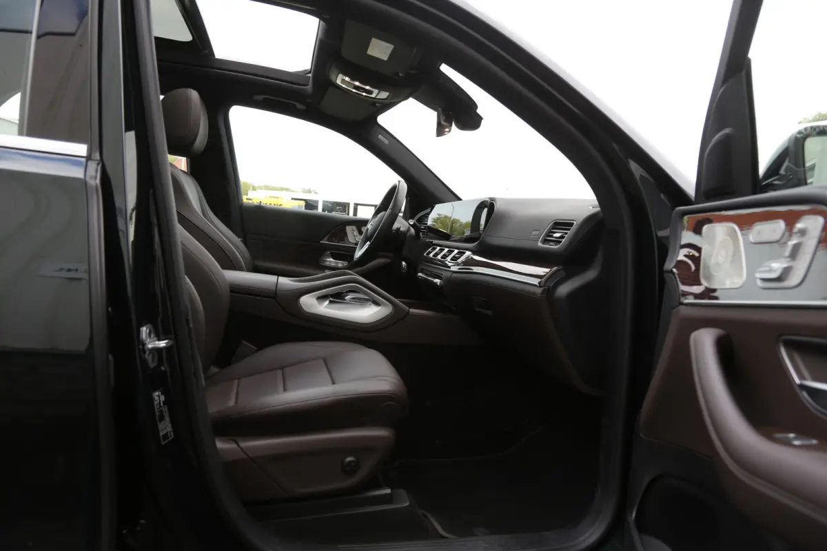 350 e PHEV Plug in 4MATIC Premium Plus*Perfect MB Onderh.*BTW*1ste Eig*Luchtvering/Softclose/Dubbel glas/Burmester/Elek. Trekhaak/Pano/ACC met stuurhulp/360/Stoelverw.V+A/Stuurverw./Stoelkoe