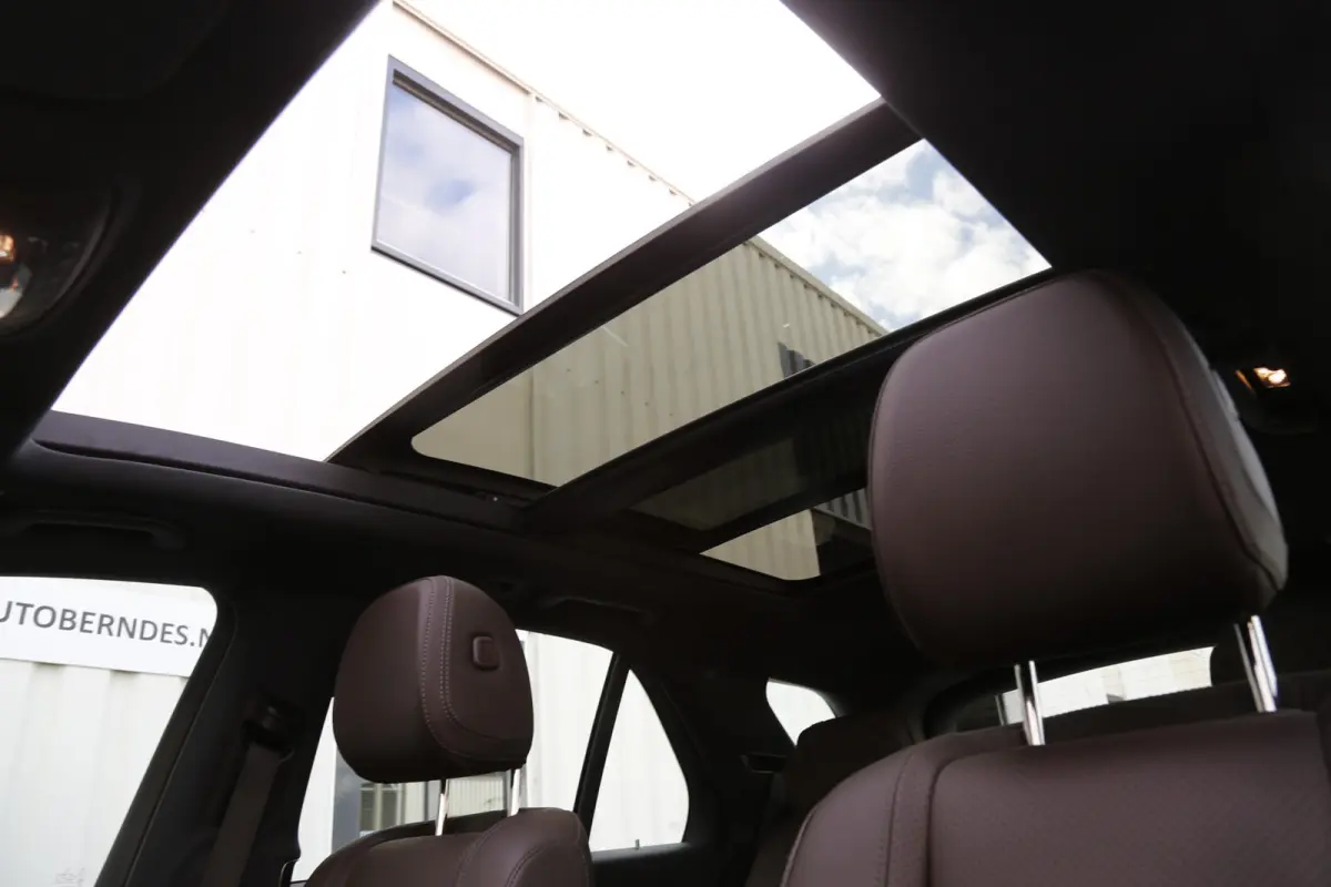 350 e PHEV Plug in 4MATIC Premium Plus*Perfect MB Onderh.*BTW*1ste Eig*Luchtvering/Softclose/Dubbel glas/Burmester/Elek. Trekhaak/Pano/ACC met stuurhulp/360/Stoelverw.V+A/Stuurverw./Stoelkoe