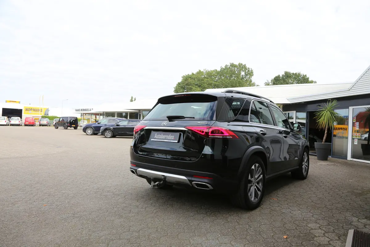 350 e PHEV Plug in 4MATIC Premium Plus*Perfect MB Onderh.*BTW*1ste Eig*Luchtvering/Softclose/Dubbel glas/Burmester/Elek. Trekhaak/Pano/ACC met stuurhulp/360/Stoelverw.V+A/Stuurverw./Stoelkoe