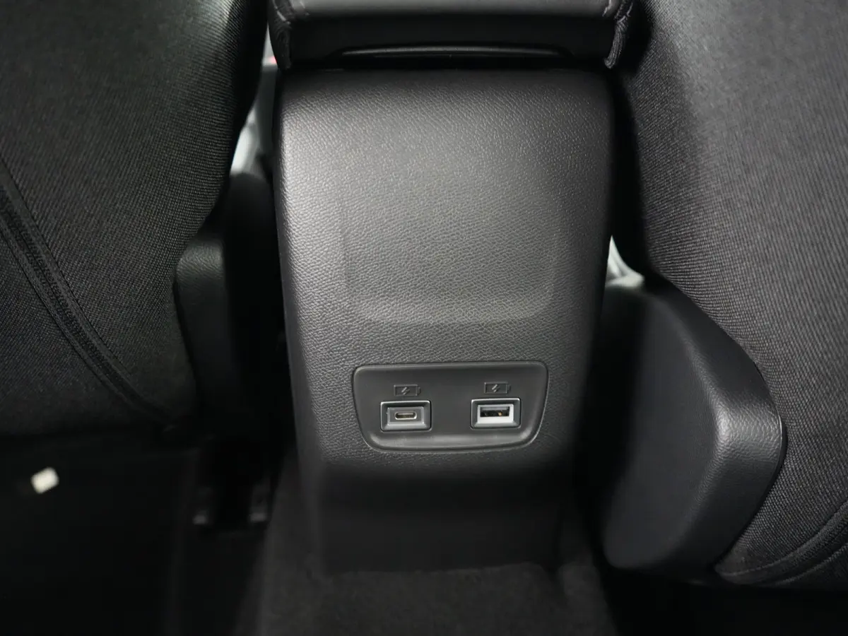 EV Allure Avantage 51 kWh | 11 kW lader | Apple Carplay/Android Auto|telefoonintegratie premium | Camera voor