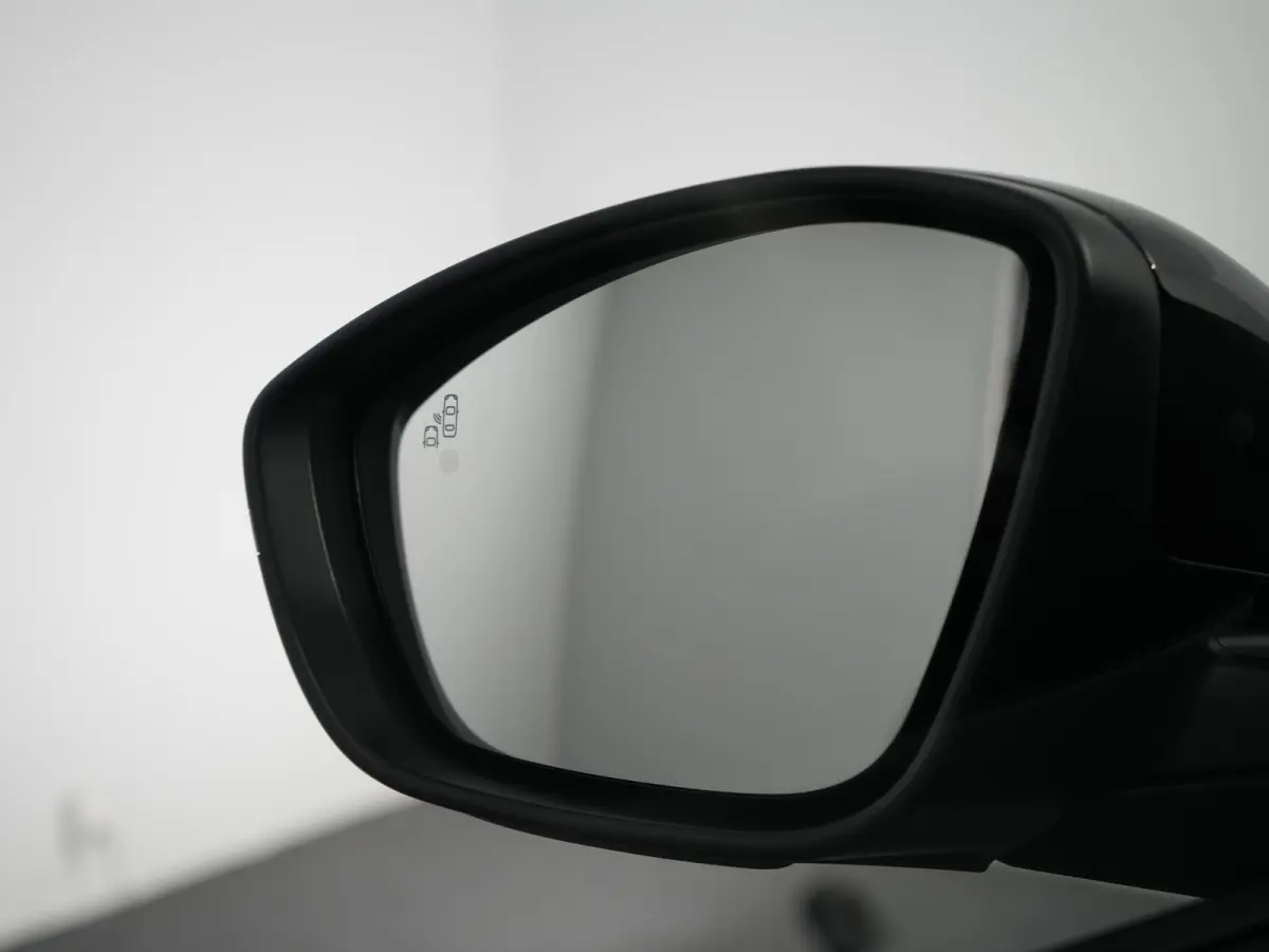Summit | 18" Diamond Cut lichtmetalen velgen | 360 parkeersensoren | Achteruitrijcamera