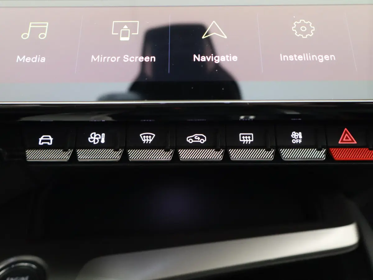 1.2 PureTech Allure Pack Business | Carplay | Clima | 360* Camera | Navi | Adpatieve cruise | Keyless | Dodehoek detectie |