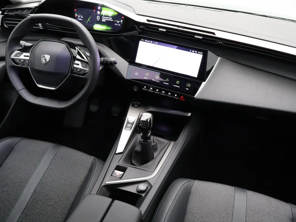 1.2 PureTech Allure Pack Business | Carplay | Clima | 360* Camera | Navi | Adpatieve cruise | Keyless | Dodehoek detectie |