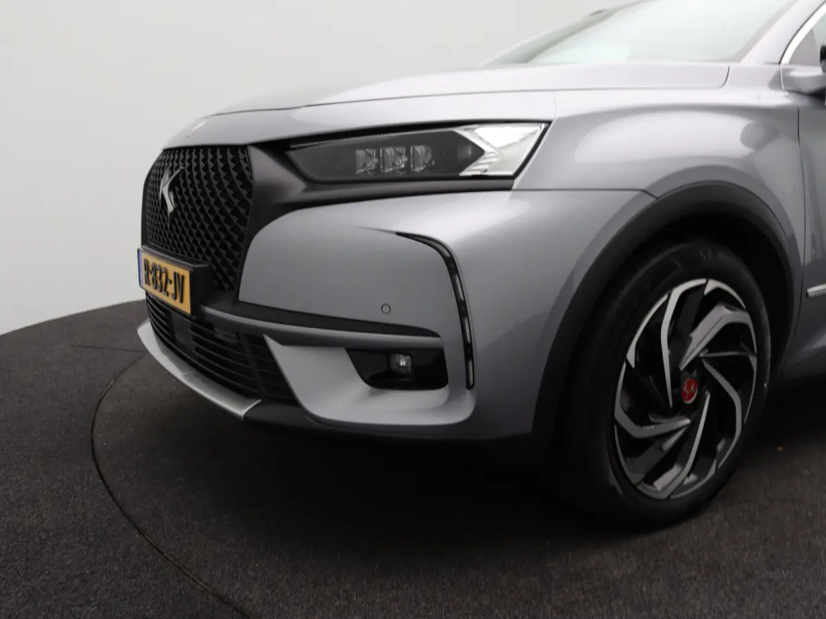E-Tense Performance Line+ | Achterbank in delen neerklapbaar | Achteruitrijcamera | Alarm klasse 1(startblokkering)