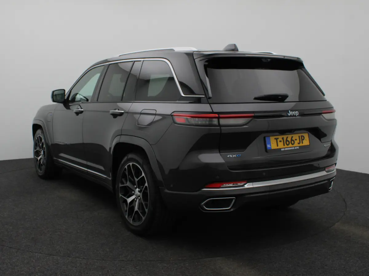 2.0 Summit Reserve 4xe | SOH 92% | Luchtvering | McIntosh | Pano dak | 21"LMV | Stoelverw. en verkoeling V+A | Memory | Elek. stoelen | HUD | Passagier display | Carplay |