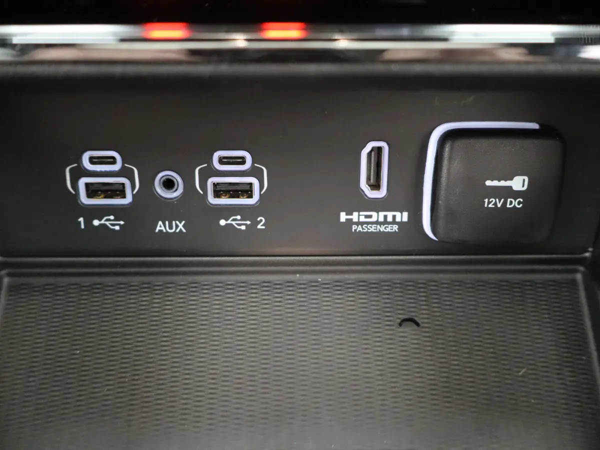 2.0 Summit Reserve 4xe | SOH 92% | Luchtvering | McIntosh | Pano dak | 21"LMV | Stoelverw. en verkoeling V+A | Memory | Elek. stoelen | HUD | Passagier display | Carplay |