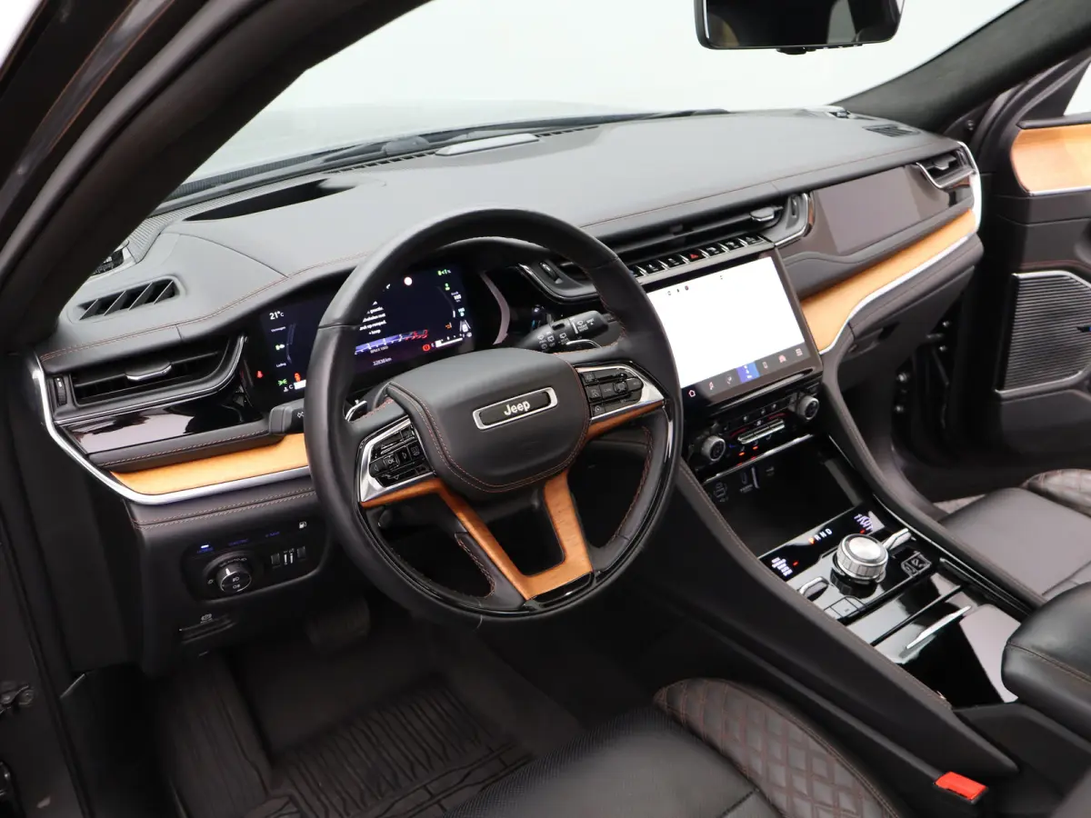 2.0 Summit Reserve 4xe | SOH 92% | Luchtvering | McIntosh | Pano dak | 21"LMV | Stoelverw. en verkoeling V+A | Memory | Elek. stoelen | HUD | Passagier display | Carplay |