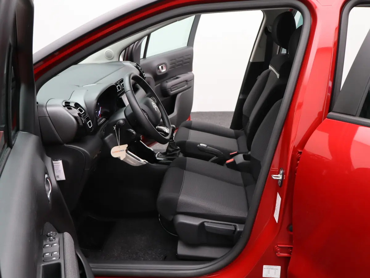 1.2 PureTech Live Navigatie | Airco | Cruise Control | LED verlichting | Parkeersenoren